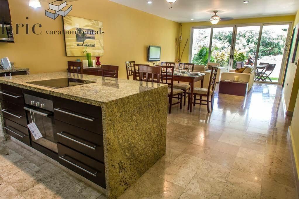 Playa Village Condo By Bvr Playa del Carmen Exteriör bild